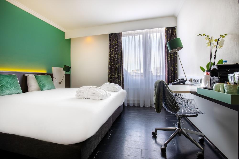 Postillion Utrecht Hotel 4*
