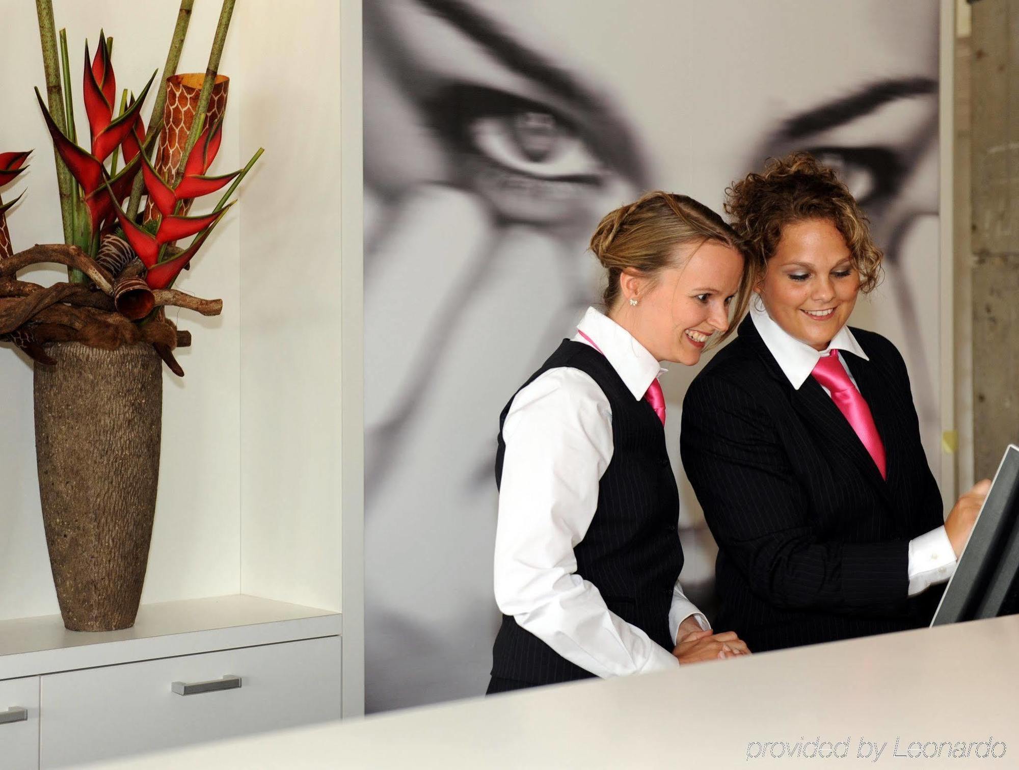 Postillion Utrecht 4*
